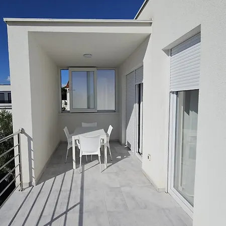 Aurora Vrsi-mulo Apartman Vrsi