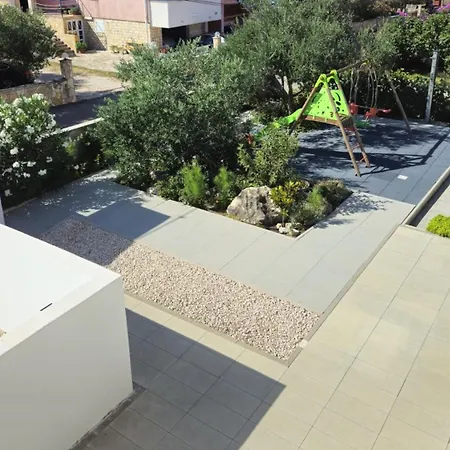 Aurora Vrsi-mulo Apartman *