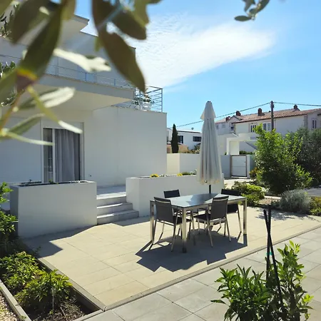 Apartment Aurora Vrsi-mulo